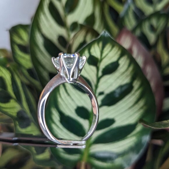 New 3 carat Round Brilliant Cut Solitaire Engagement Ring - Picture 10 of 15